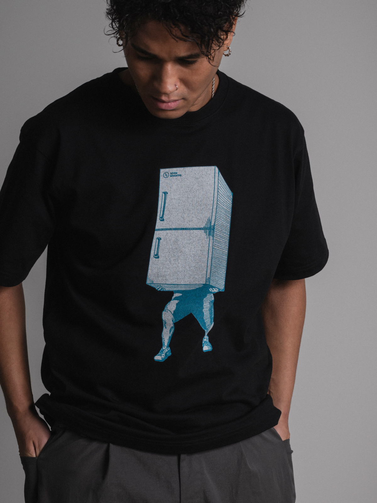 REIZOUKO O HAKONDEIRU MAN　　SERIES OF  